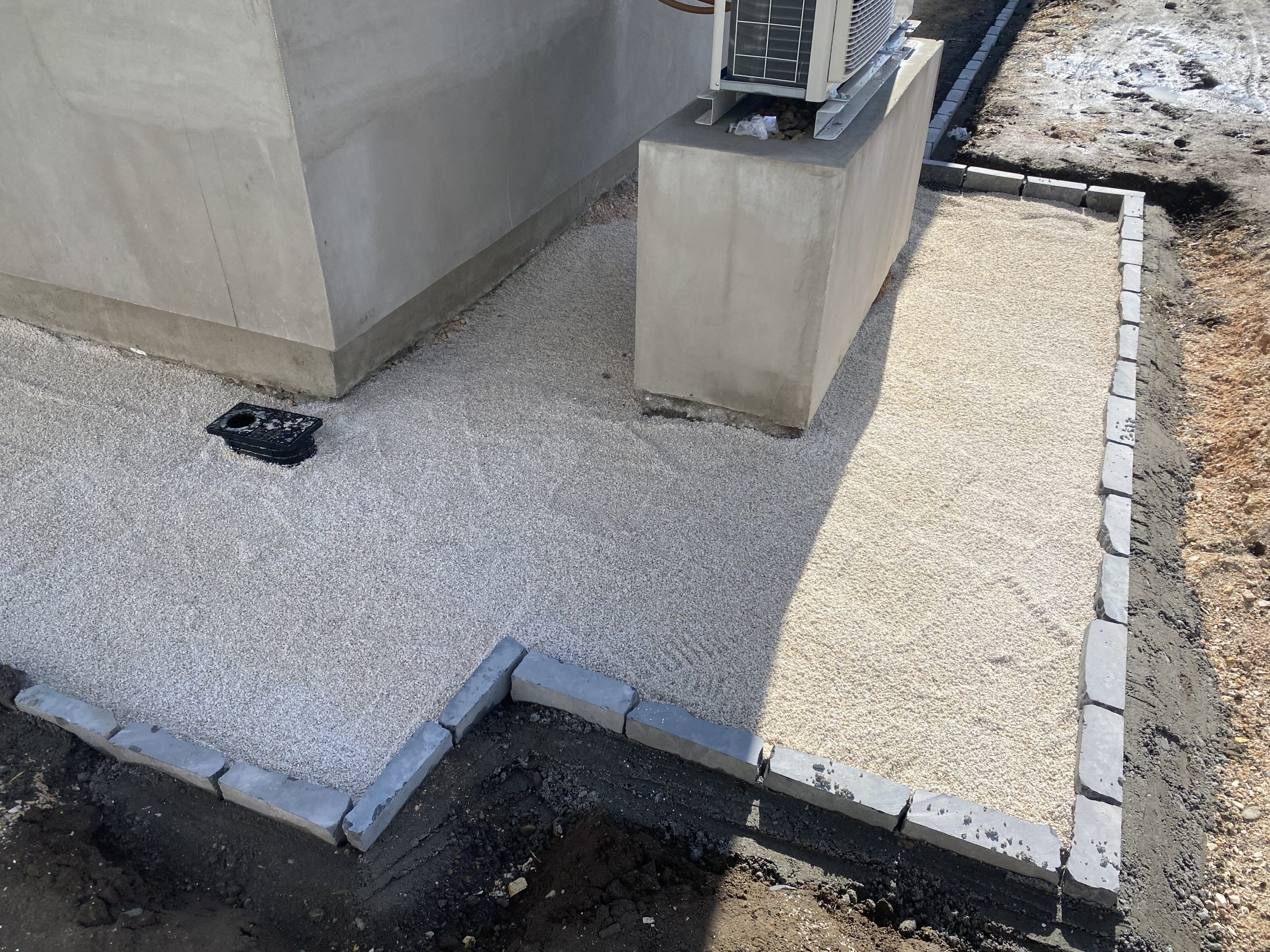 szegelyko_kockako_bazalt_andezit_granit_dacit